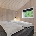 Casa vacanze Awesome In With Sauna