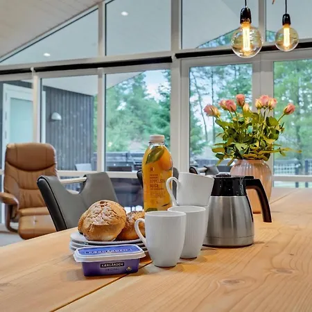 Prázdninový dům Awesome In With Sauna *